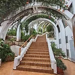 Apartamento Parque Royal 1 *