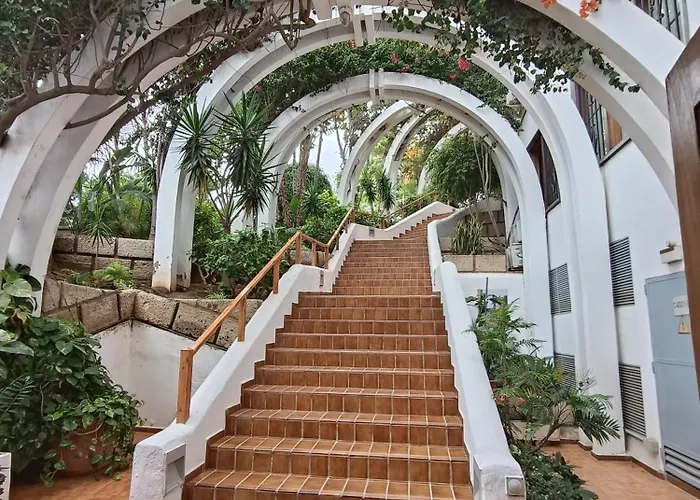 Apartment Parque Royal 1 *